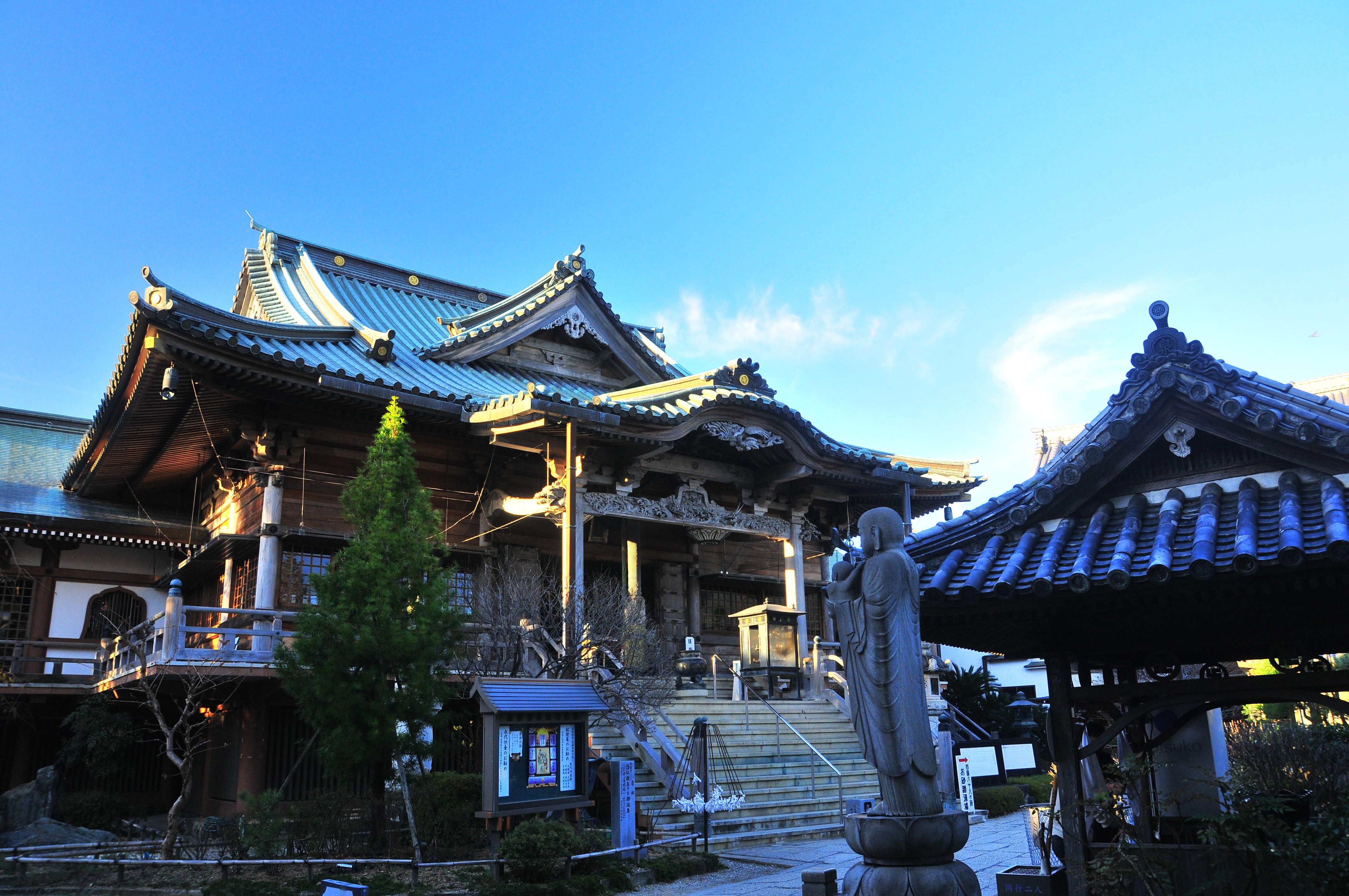 🏛️ 시코쿠 88개소 영지 제19번 패찰소 타츠에지 사원 (立江寺) 이미지 1